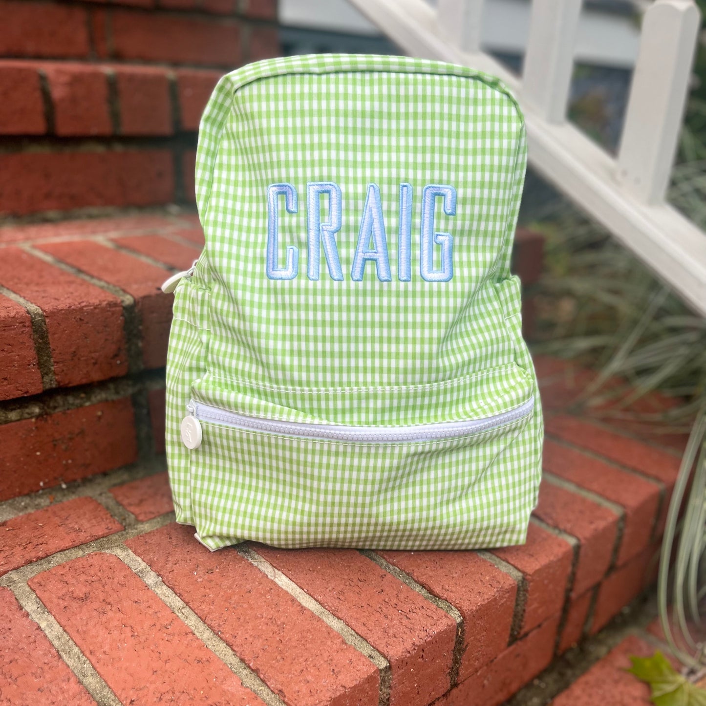 TRVL Backpacker